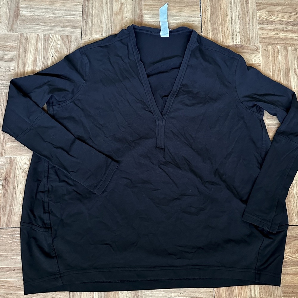 Lululemon Back in Action V Neck Long sleeve